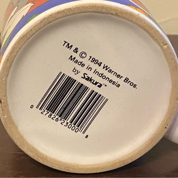 Looney Tunes Mug Coffee Cup VINTAGE Bugs Bunny - Picture 5 of 5